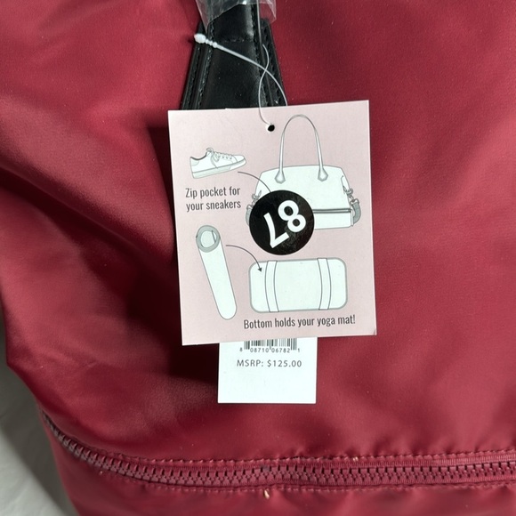 Mondani New York Weekender Tote - Picture 2 of 5